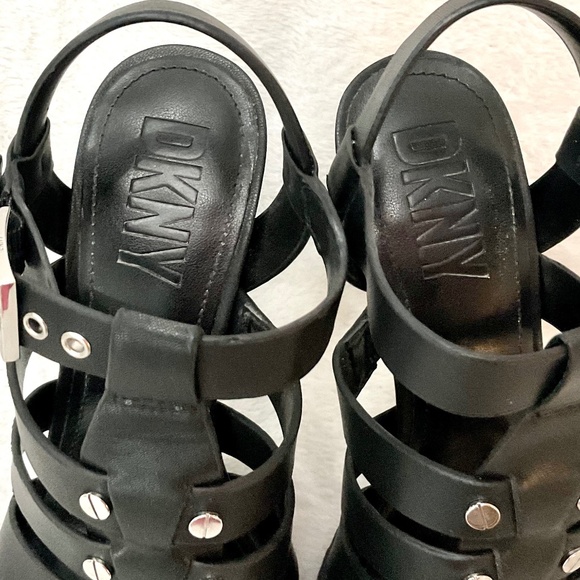 DKNY  BRIA SLINGBACK SANDAL Studded Strappy open toe  Leather Gladiator Size 7M - Picture 7 of 15